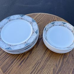 Vintage Stoneware Dinnerware Set – Plates & Bowls (Retro Geometric Pattern)