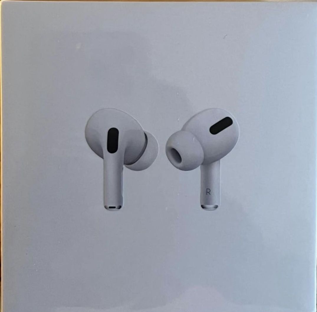 Apple Airpod Pro With Spigen Case
