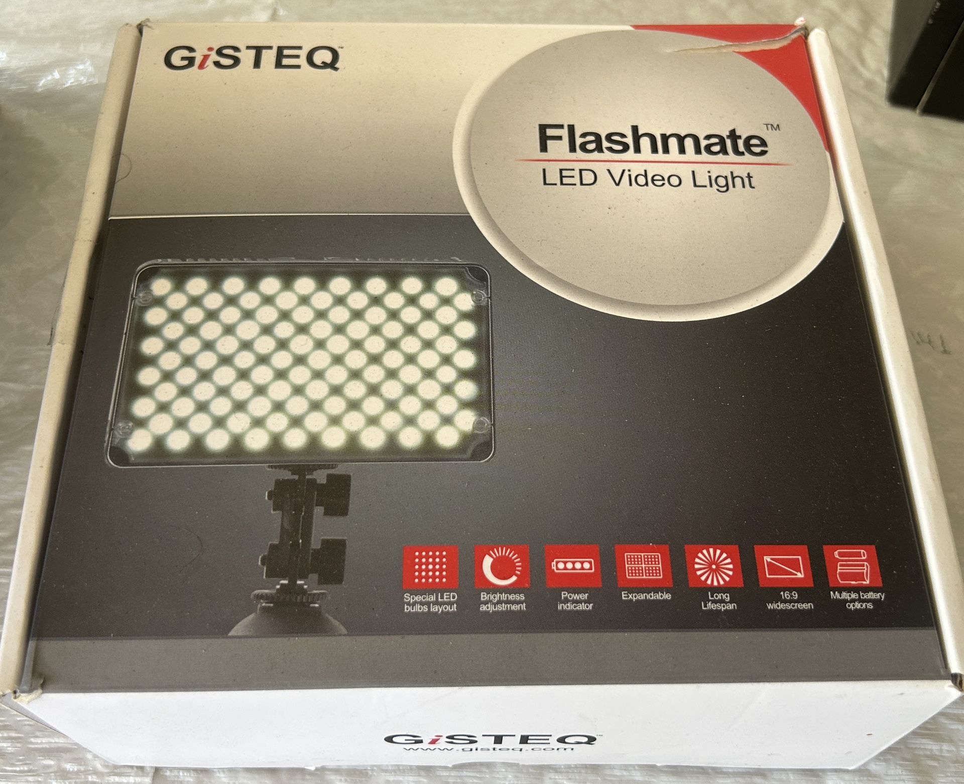GiSTEQ Flashmate F-198C LED Video Light, New
