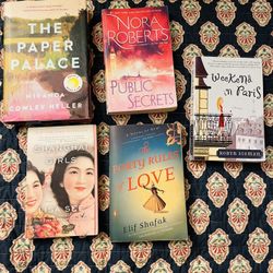 BOOKS 📚