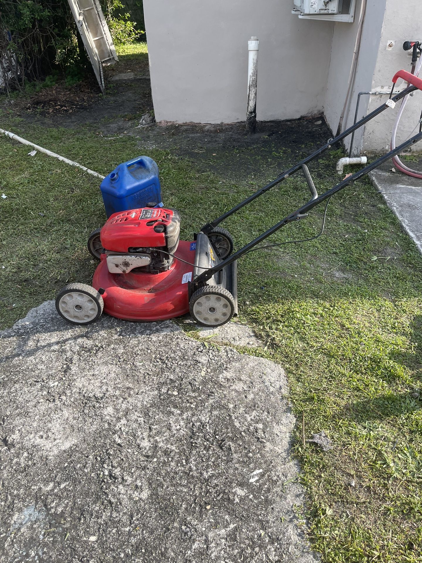 Lawnmower 