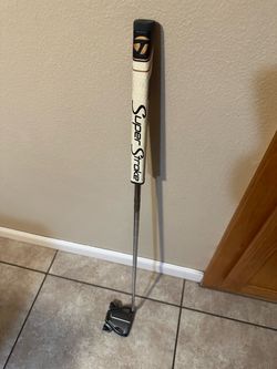 Golf putter. Taylormade Spider Super Stoke putter with putter cover. 32 inch shaft