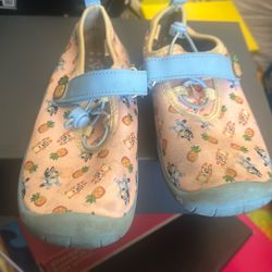 Kids Bluey Size 13/1 Water Shoes 