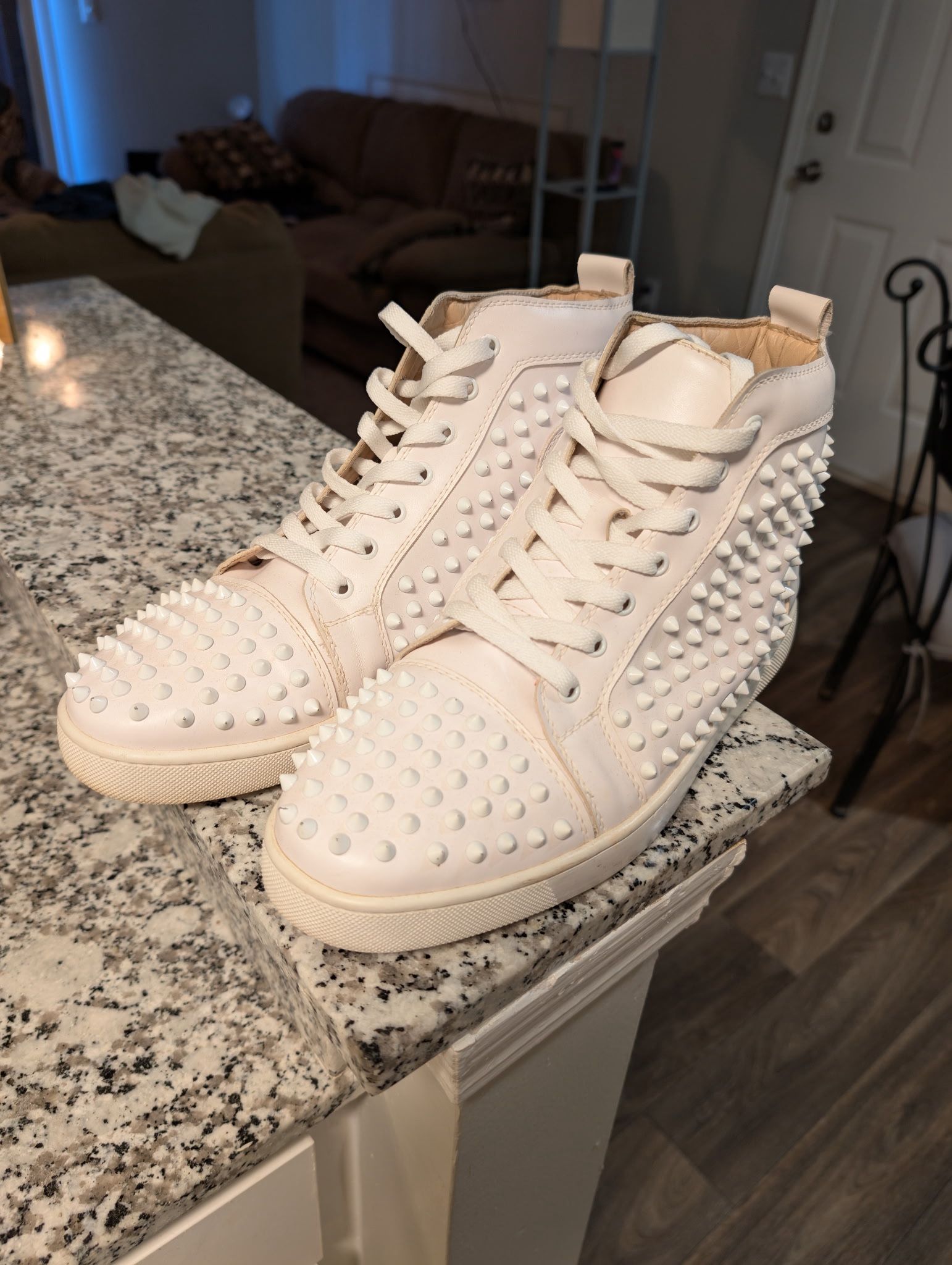 Christian loubs Red Bottoms