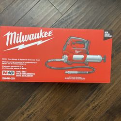 New M18 Milwaukee Grease Gun