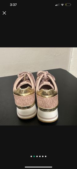 Michael Kohl’s Tenis Shoes 8M