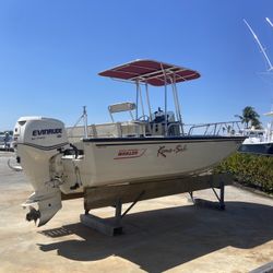 1988 Boston Whaler Outrage