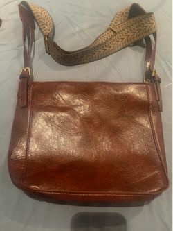 Cute leather crossbody practically new!