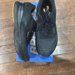 Brooks Men’s Running Shoes 9.5 