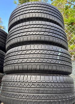235/65/18Michelin Selling a set of 4 tires in excellent condition 🫡