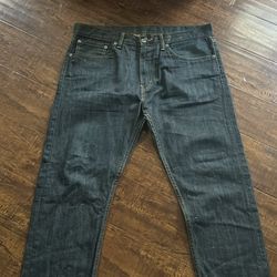 521 Levi’s SEND OFFERS 