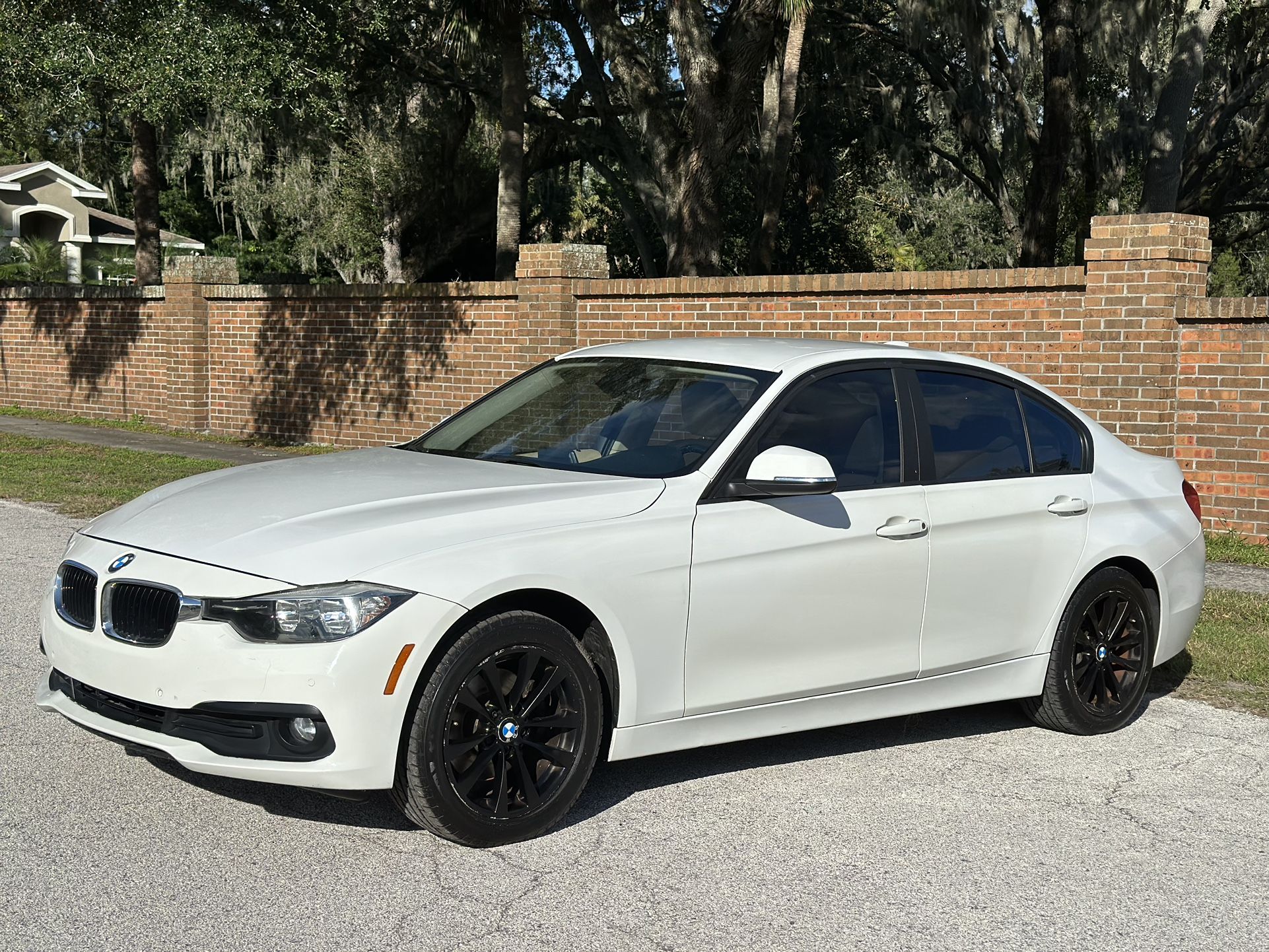 2016 BMW 320i