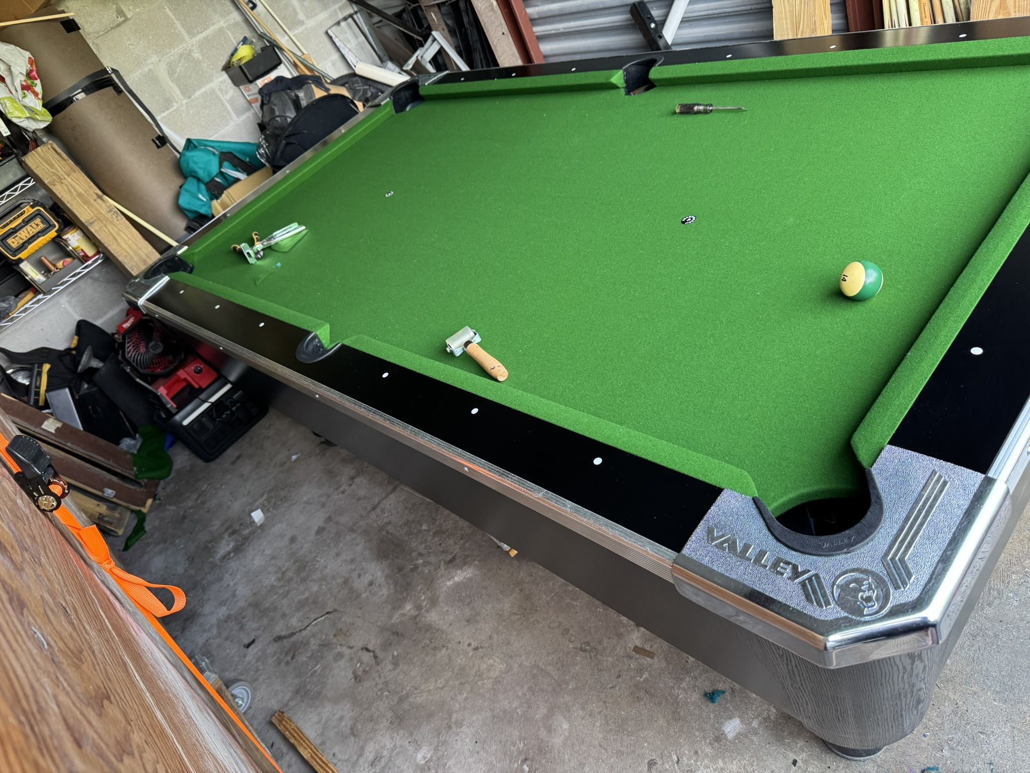 Pool Table Coin ( Mesa De Billar )
