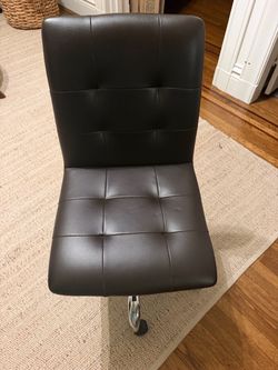 Desk chair