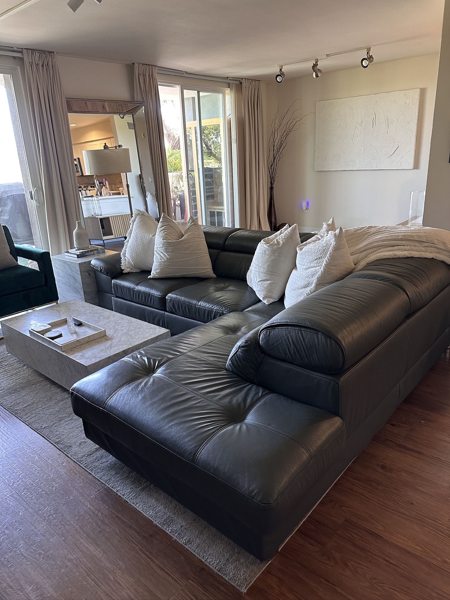 Dark Grey Genuine Leather L-Shape Sectional w/ Storage And Pullout