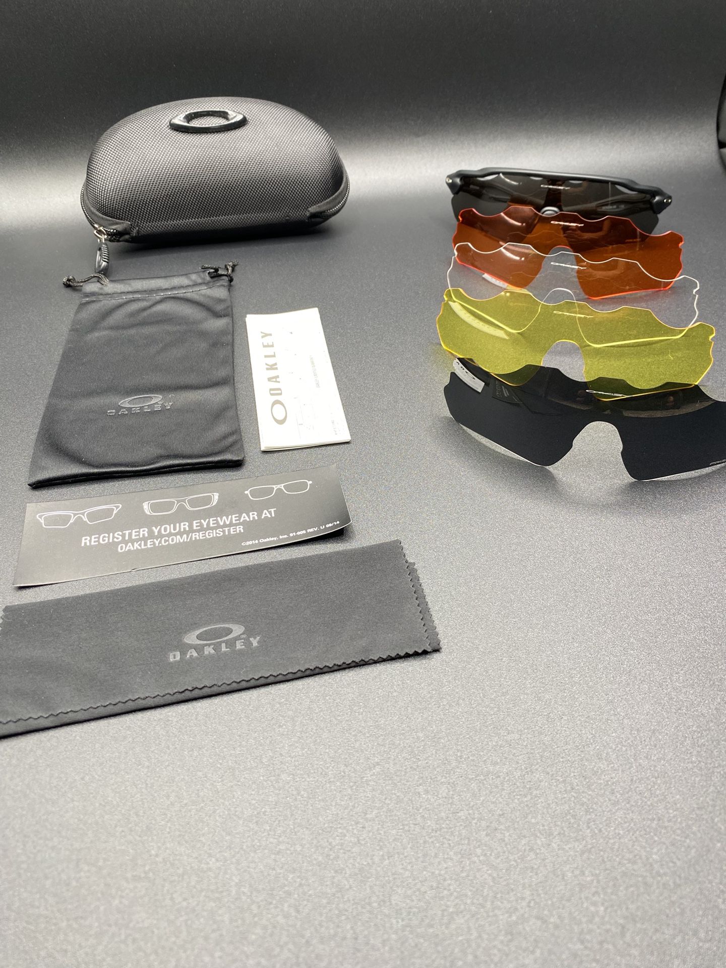 Black Oakley Radars