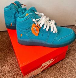 AIR JORDAN 1 RETRO $120