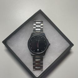 Timeless Dial Steel Gucci Watch