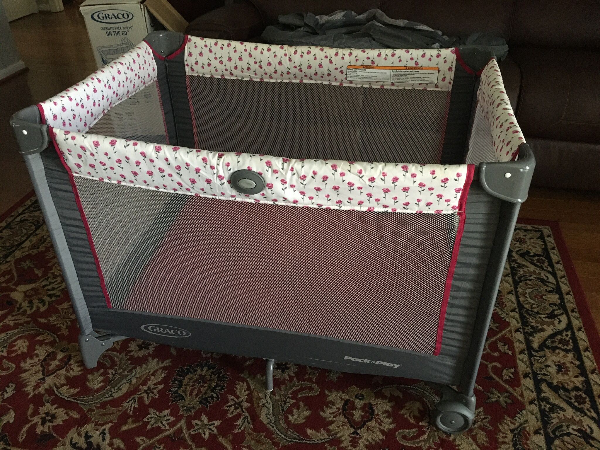 Pack n play like new Only used a couple times for grand kids Will look for mobile