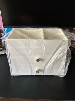 Beige Makeup Organizer with Drawers