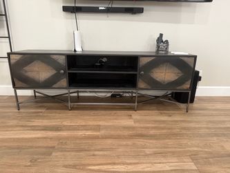Tv stand