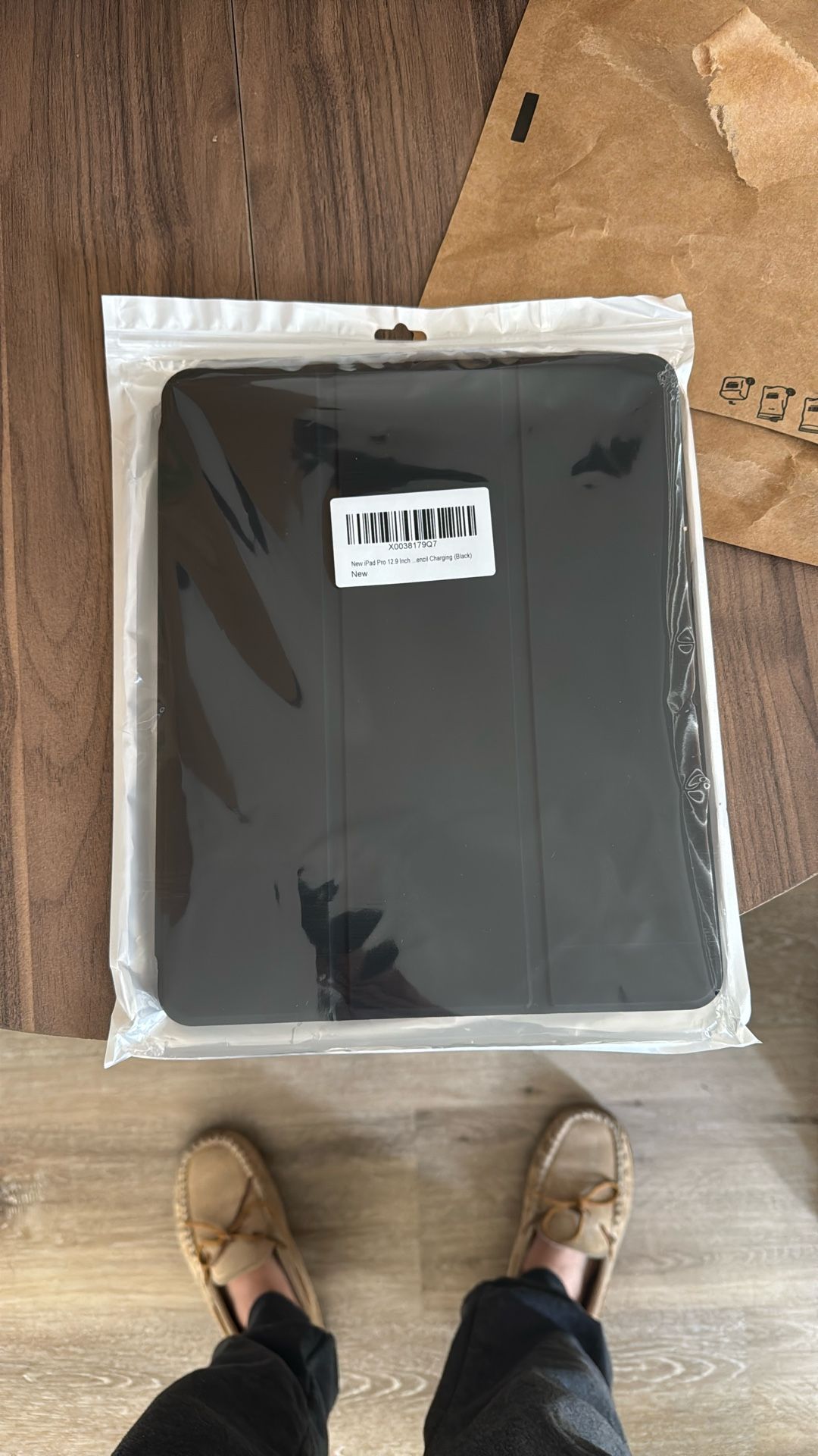 Black iPad Pro 12.9 Inch pencil Charging Case