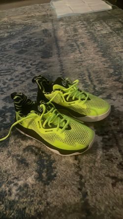 Curry hovr 3 lime green