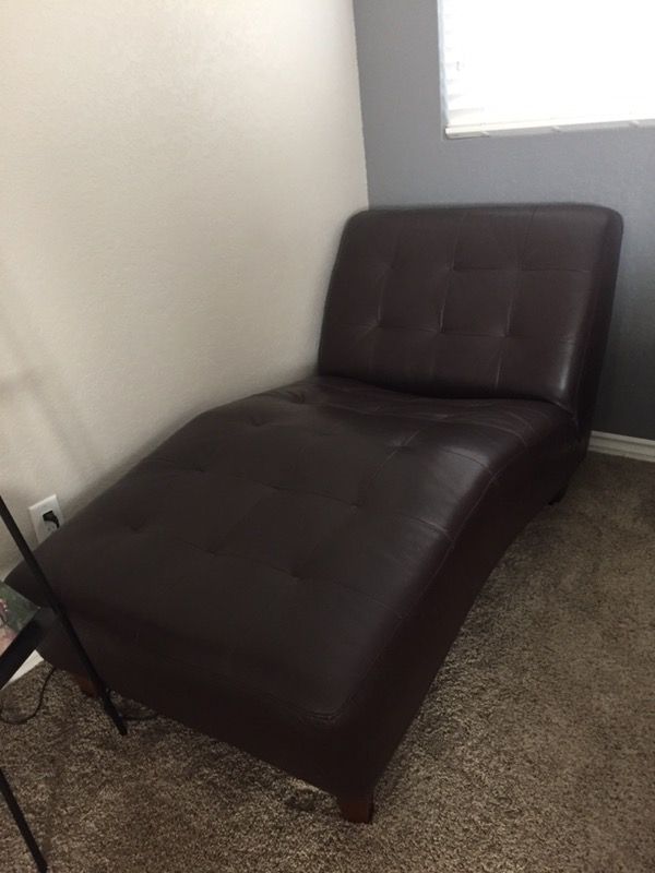 Alessia Leather Chaise Lounge Chair Tufted Used