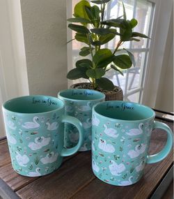 3 Large Fig & Fern Swan Mugs