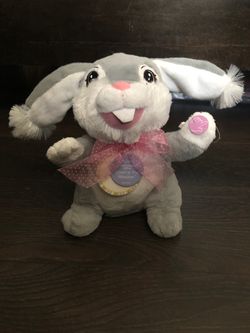 Vintage DanDee ANIMATED Gray SINGING & DANCING EASTER BUNNY Plush Rabbit