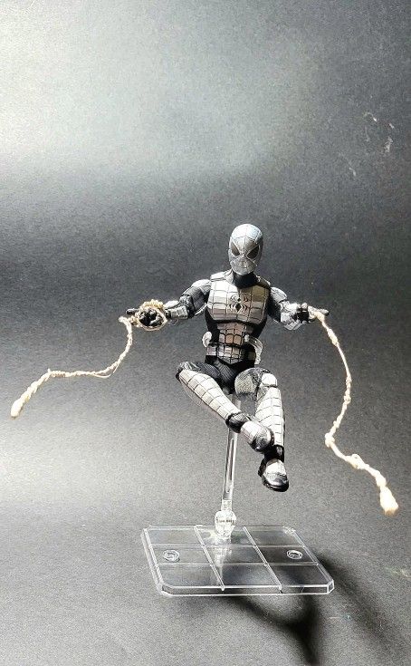 Retro Spider-Man Mk I Marvel Legends Figure