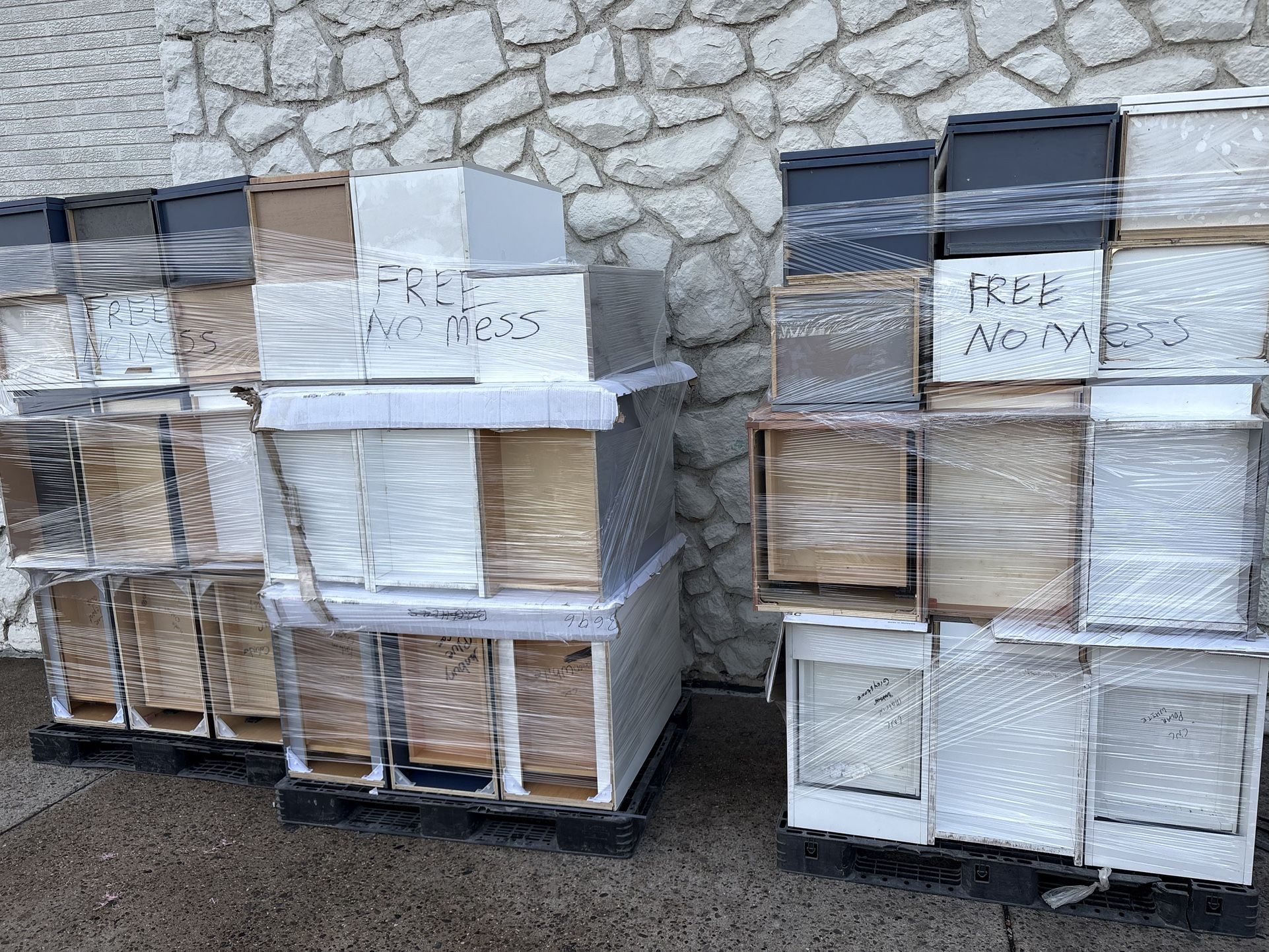 Base 15 And W1530 Cabinets. 36 Cabinets Total