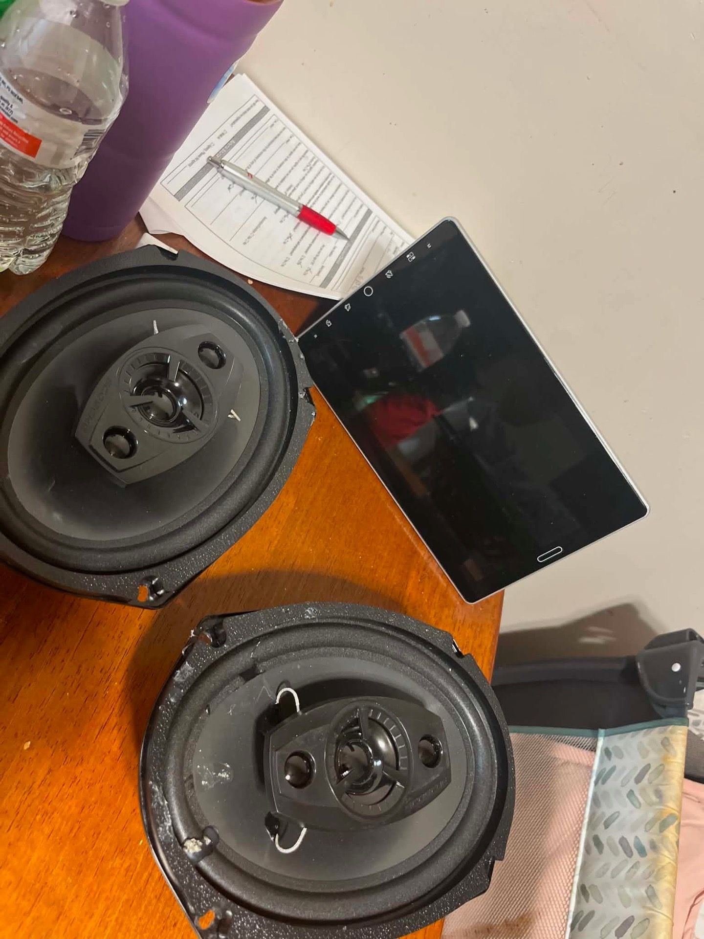 Speakers & touch screen radio