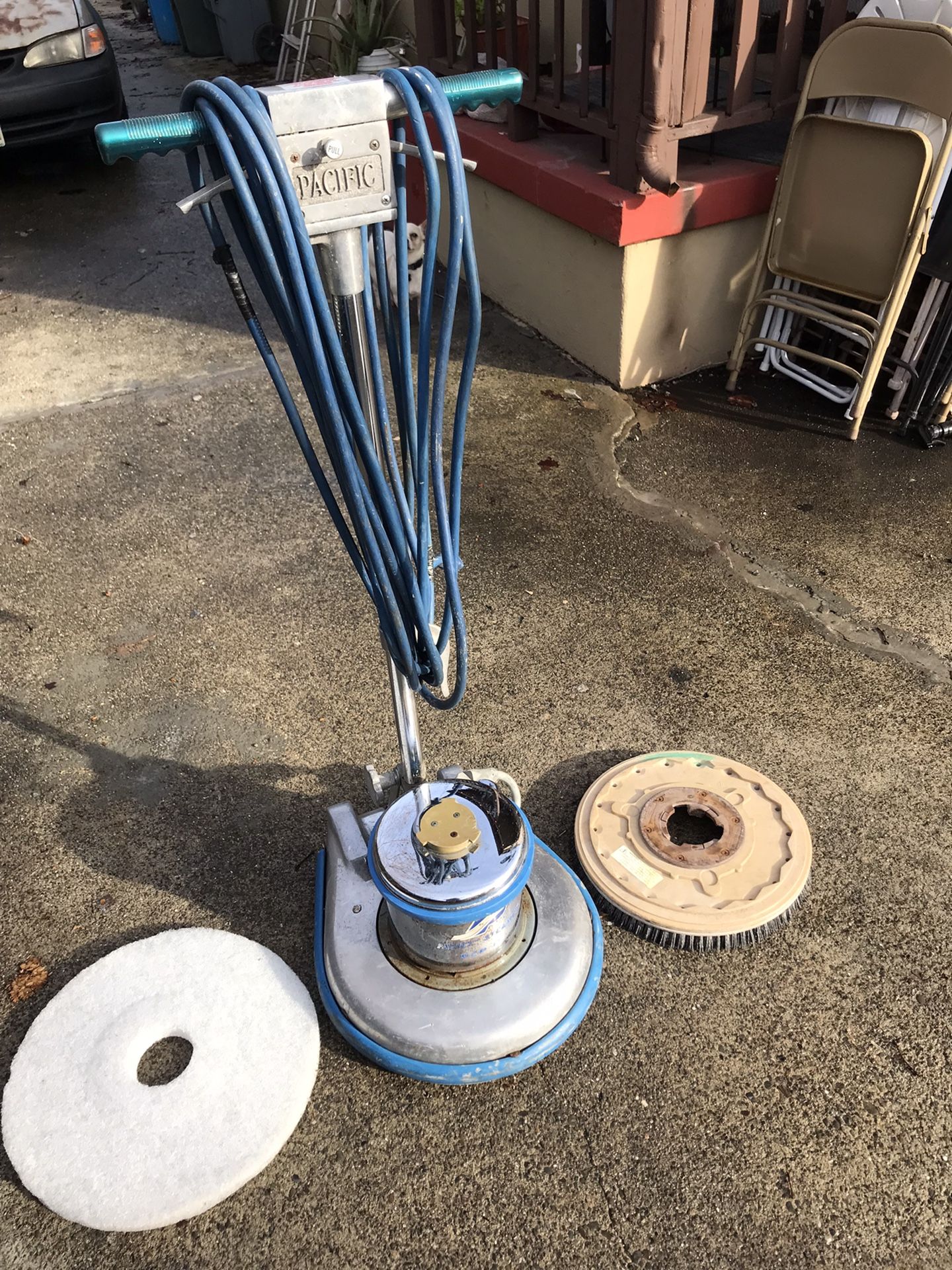 Floor Scrubber Machine 