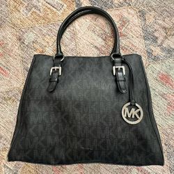 Michael Kors Black Leather Buckle Tote 👜 