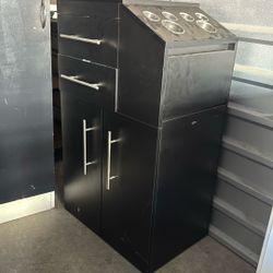 Hair Salon Stylist Station