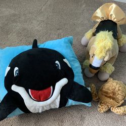 Disney And Sea World Stuffed Animals