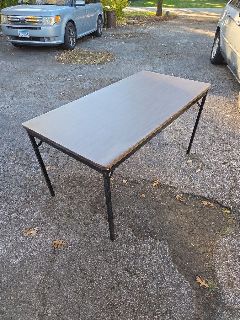 Long Folding Table