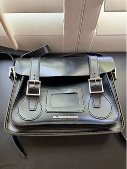 11 INCH MESSENGER BAG