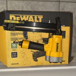 Dewalt Crown Lathing Stapler 