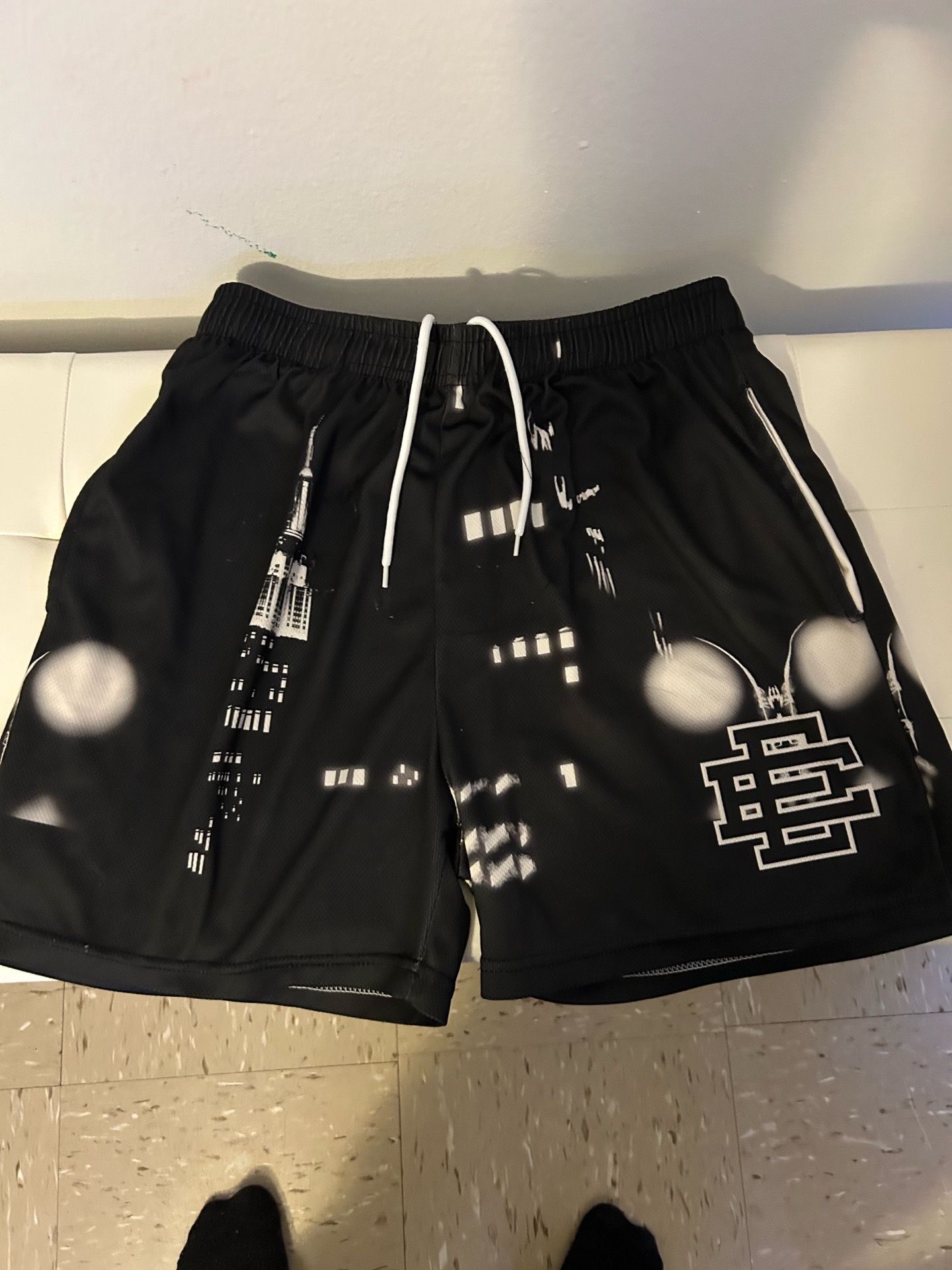 Eric Emmanuel black shorts, Size XL (replica)
