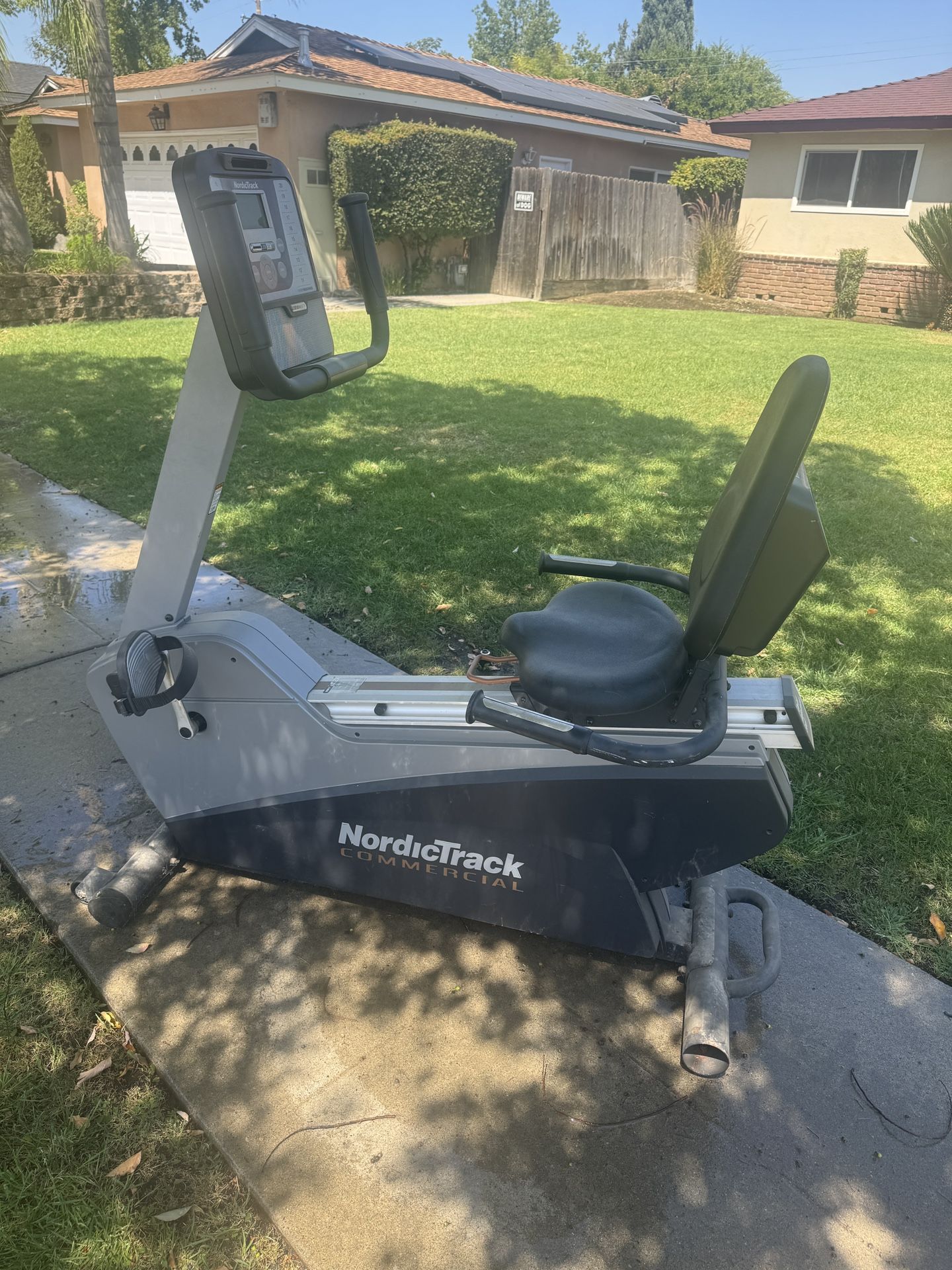 Nordictrack Commercial 400 Recumbent Bike 