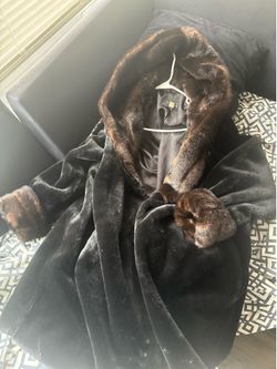 Gallery Women's Faux-Fur Walker