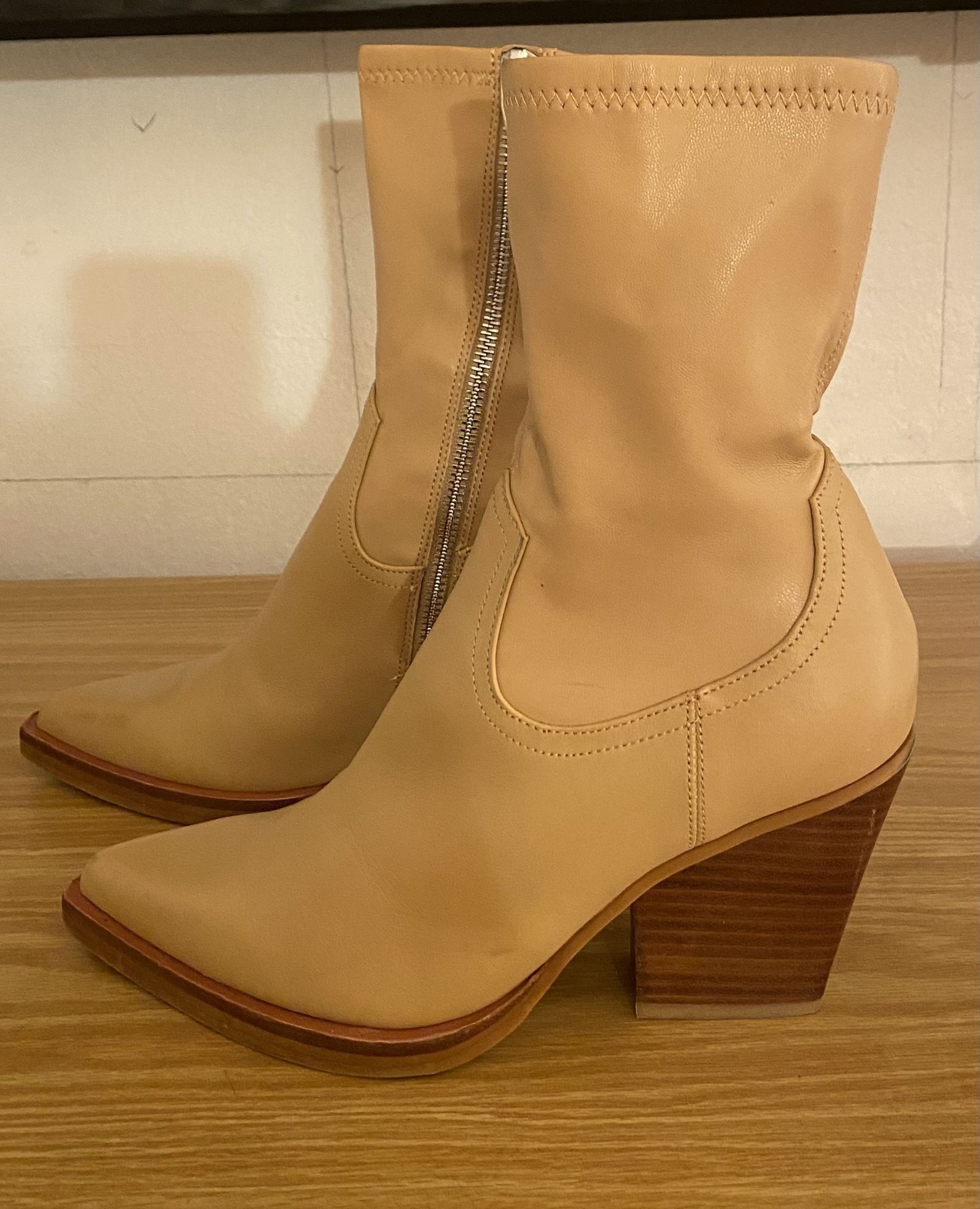 Dolce Vita Boots Women True Size 6