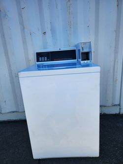 Refurbished Speed Queen SWNNC2SP115TW01 Coin Operated Top Load Washer – 14–16 lb Capacity