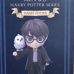 Harry Potter Mini Collectible Figure With Hedwig 