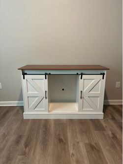 Tv stand