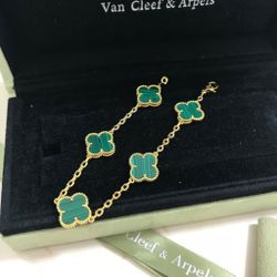 Auth 18K Gold 5 Motif Bracelet green