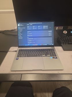 16" Samsung Galaxybook Pro 5 32gb RAM 2TB SSD