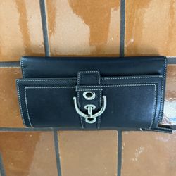 COACH Vintage Black Leather Buckle Wallet